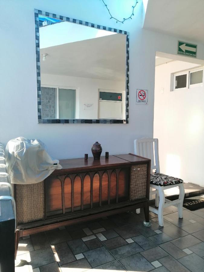 Hostal Maple Queretaro Luaran gambar