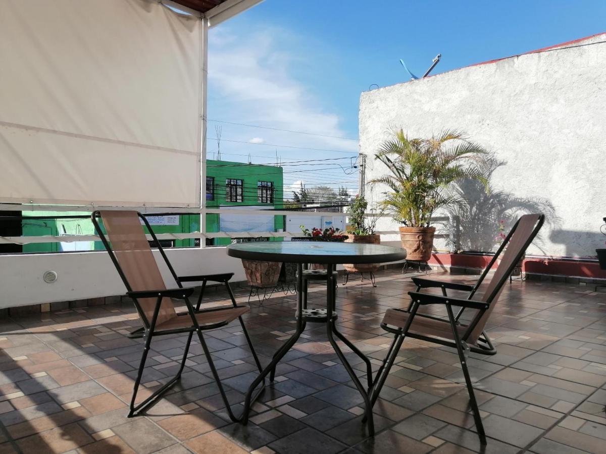 Hostal Maple Queretaro Luaran gambar
