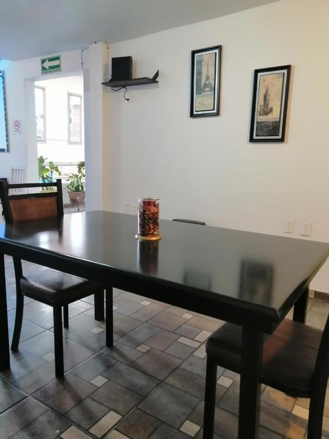 Hostal Maple Queretaro Luaran gambar