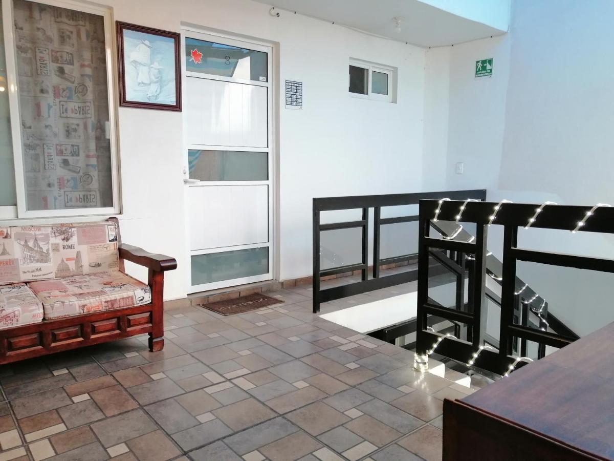 Hostal Maple Queretaro Luaran gambar