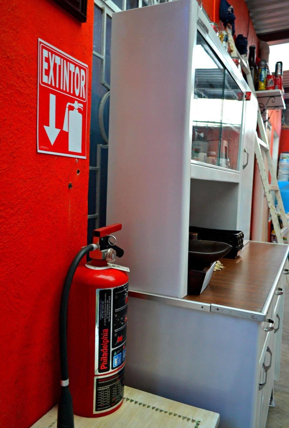 Hostal Maple Queretaro Luaran gambar