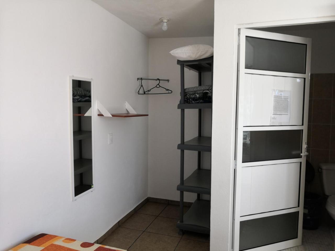 Hostal Maple Queretaro Luaran gambar