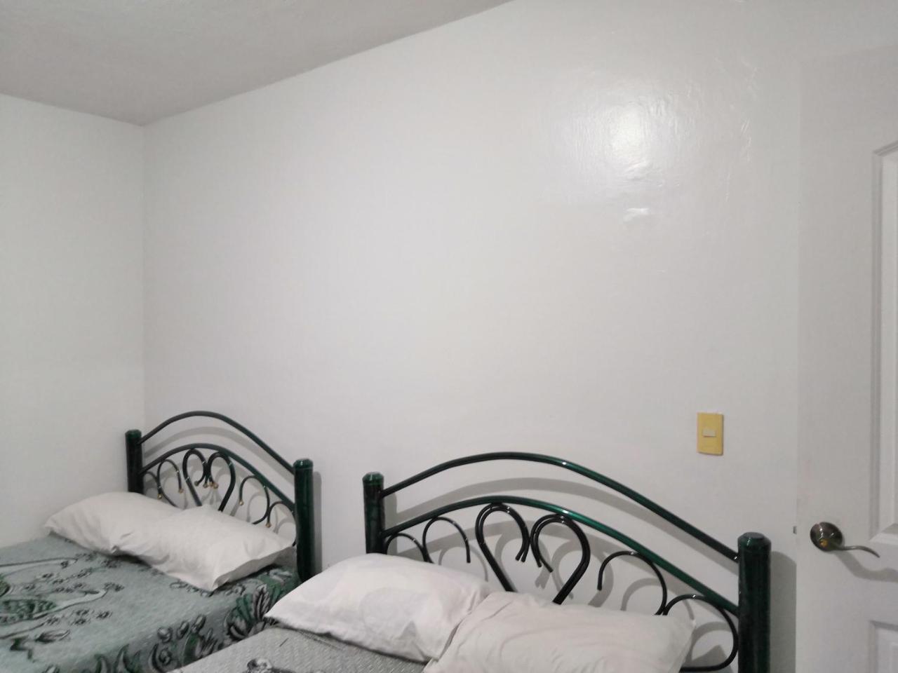 Hostal Maple Queretaro Luaran gambar