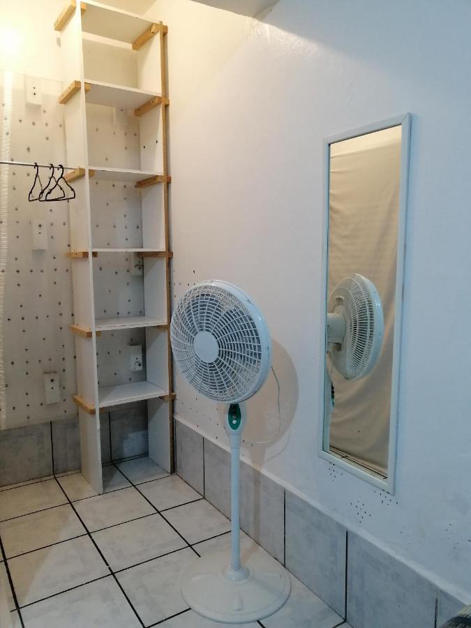 Hostal Maple Queretaro Luaran gambar